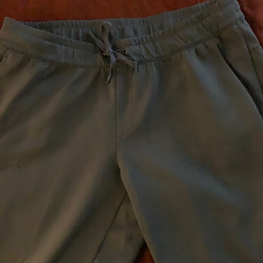 Athletic joggers